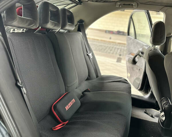 Опель Омега, объемом двигателя 2.5 л и пробегом 270 тыс. км за 1600 $, фото 9 на Automoto.ua