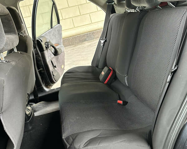 Опель Омега, объемом двигателя 2.5 л и пробегом 270 тыс. км за 1600 $, фото 8 на Automoto.ua