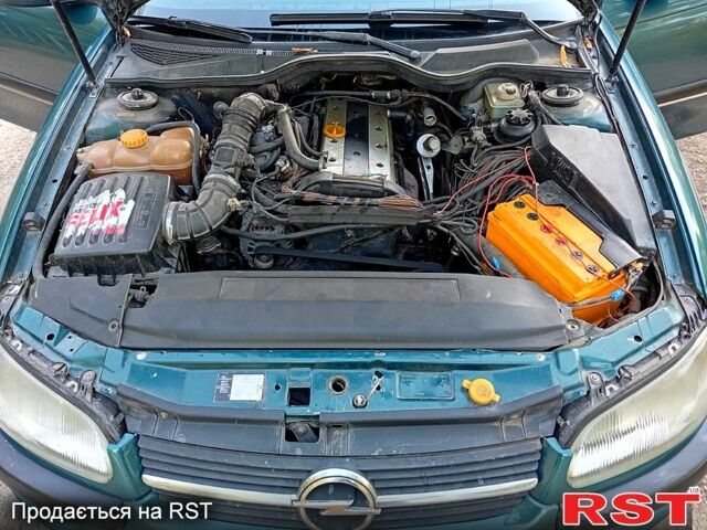 Опель Омега, объемом двигателя 2 л и пробегом 464 тыс. км за 2500 $, фото 5 на Automoto.ua