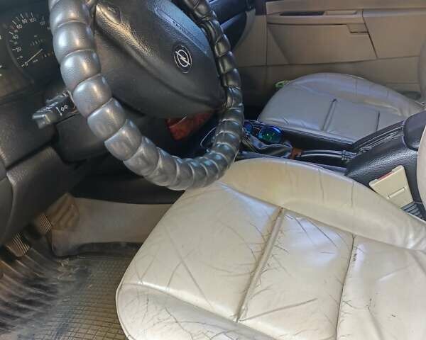 Опель Омега, объемом двигателя 2 л и пробегом 140 тыс. км за 3500 $, фото 4 на Automoto.ua