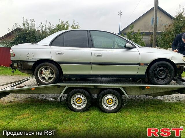 Опель Омега, объемом двигателя 2 л и пробегом 300 тыс. км за 600 $, фото 1 на Automoto.ua