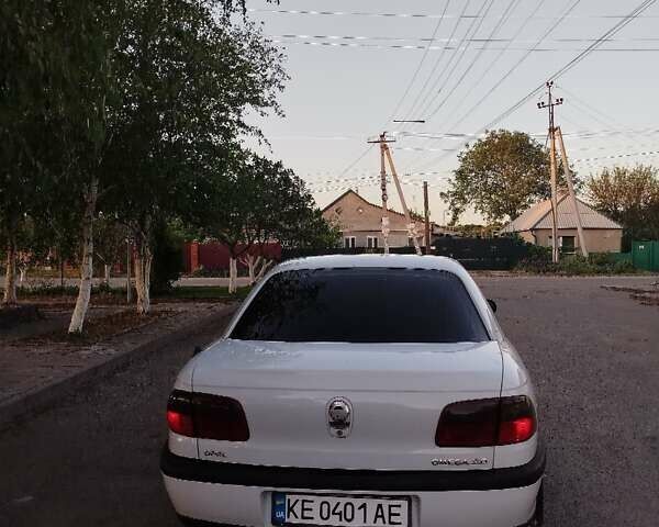 Опель Омега, объемом двигателя 2 л и пробегом 334 тыс. км за 2600 $, фото 4 на Automoto.ua