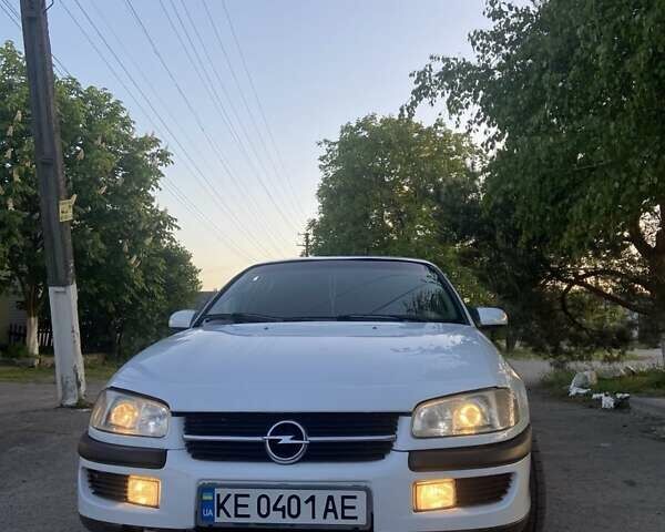 Опель Омега, объемом двигателя 2 л и пробегом 334 тыс. км за 2600 $, фото 11 на Automoto.ua
