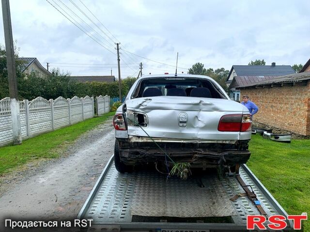 Опель Омега, объемом двигателя 2 л и пробегом 300 тыс. км за 600 $, фото 2 на Automoto.ua