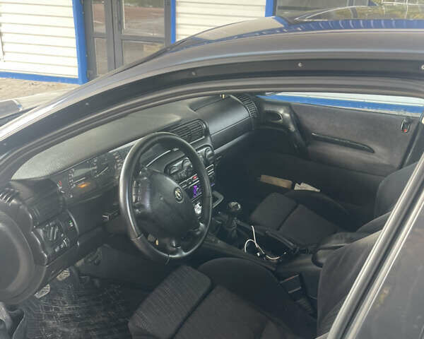 Опель Омега, об'ємом двигуна 2 л та пробігом 300 тис. км за 2550 $, фото 5 на Automoto.ua