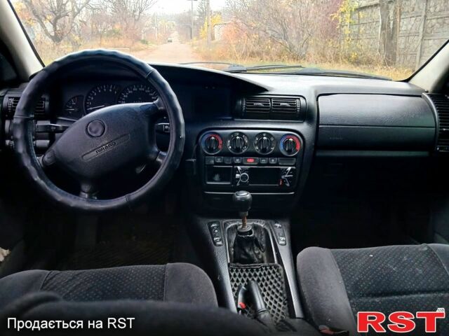 Опель Омега, объемом двигателя 2 л и пробегом 0 тыс. км за 2000 $, фото 5 на Automoto.ua