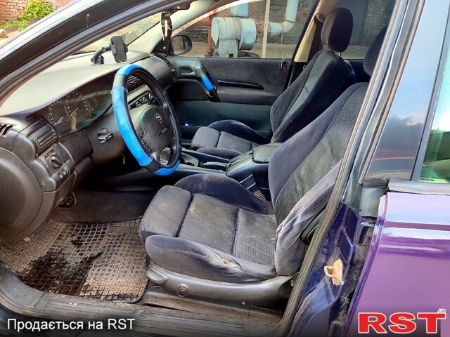 Опель Омега, объемом двигателя 2 л и пробегом 350 тыс. км за 2700 $, фото 5 на Automoto.ua