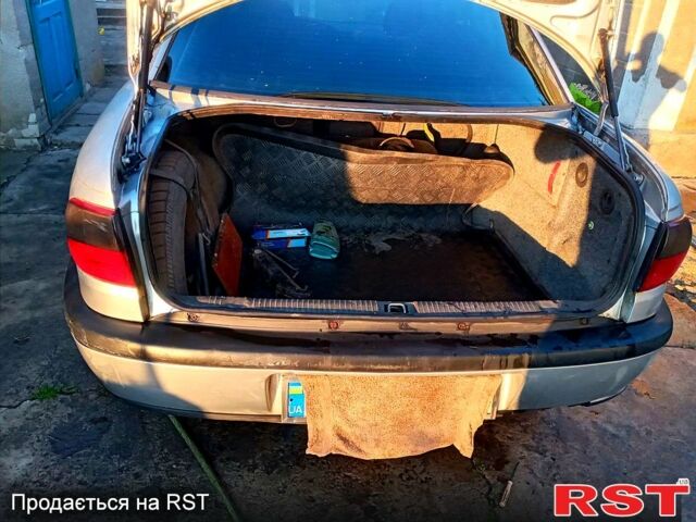 Опель Омега, объемом двигателя 2 л и пробегом 500 тыс. км за 750 $, фото 2 на Automoto.ua