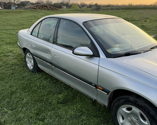 Опель Омега, объемом двигателя 2 л и пробегом 321 тыс. км за 1846 $, фото 5 на Automoto.ua