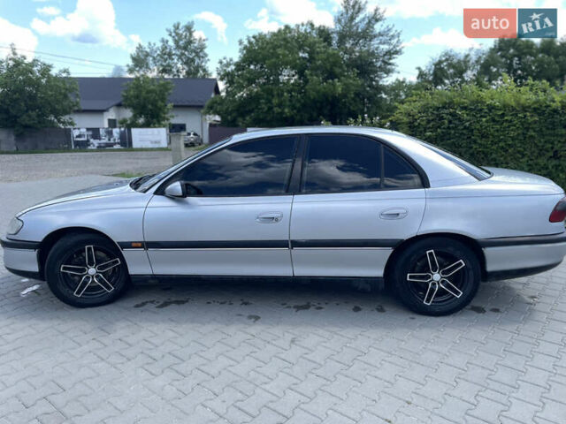 Опель Омега, объемом двигателя 2 л и пробегом 395 тыс. км за 3000 $, фото 4 на Automoto.ua
