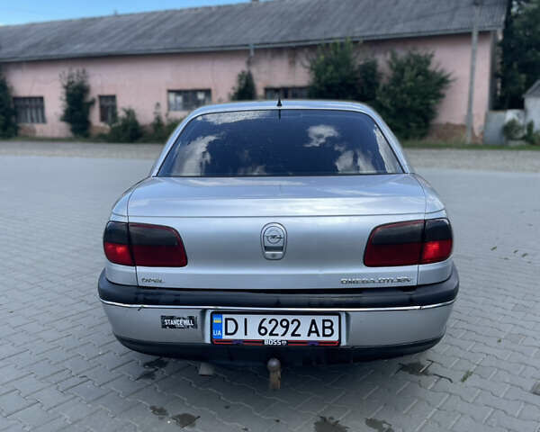 Опель Омега, объемом двигателя 2 л и пробегом 395 тыс. км за 3000 $, фото 6 на Automoto.ua