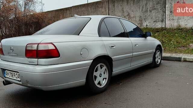 Опель Омега, объемом двигателя 2.2 л и пробегом 358 тыс. км за 2900 $, фото 4 на Automoto.ua