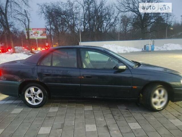 Опель Омега, объемом двигателя 2.2 л и пробегом 262 тыс. км за 2700 $, фото 3 на Automoto.ua