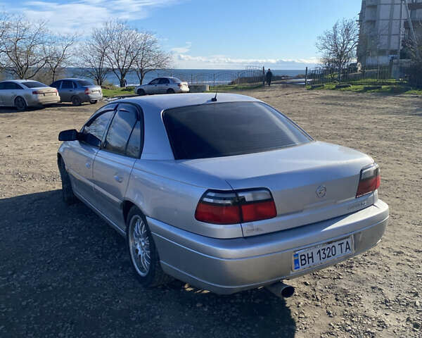 Опель Омега, объемом двигателя 2.2 л и пробегом 287 тыс. км за 3500 $, фото 3 на Automoto.ua