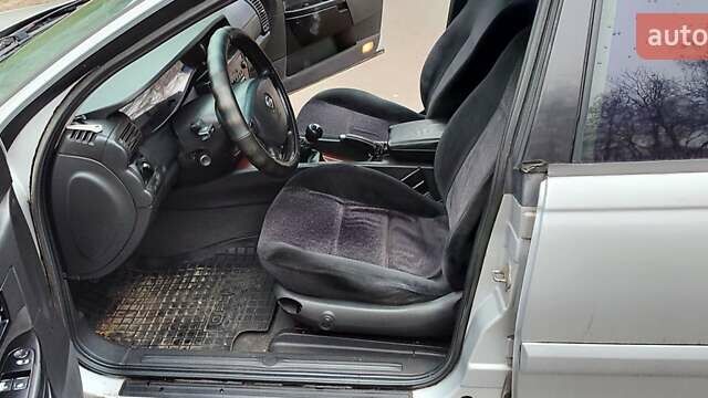 Опель Омега, объемом двигателя 2.2 л и пробегом 358 тыс. км за 2900 $, фото 8 на Automoto.ua