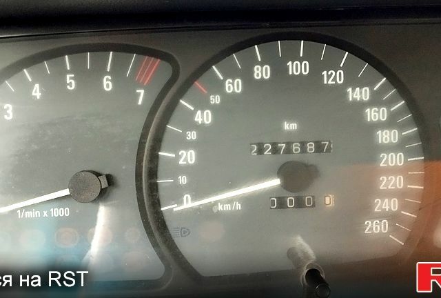 Опель Омега, объемом двигателя 30 л и пробегом 227 тыс. км за 4200 $, фото 2 на Automoto.ua