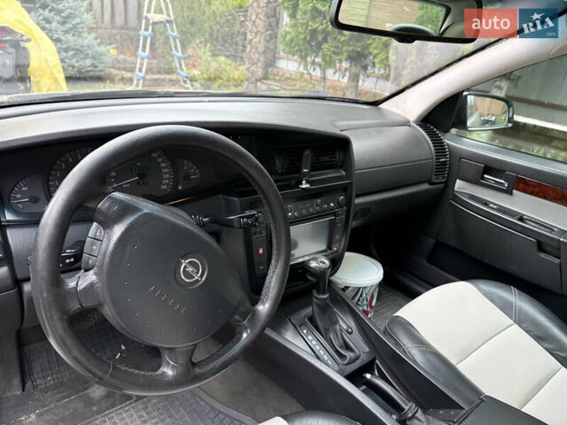 Опель Омега, объемом двигателя 2.6 л и пробегом 280 тыс. км за 3800 $, фото 8 на Automoto.ua