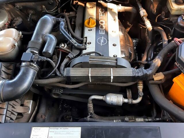 Опель Омега, объемом двигателя 2.2 л и пробегом 400 тыс. км за 2500 $, фото 2 на Automoto.ua