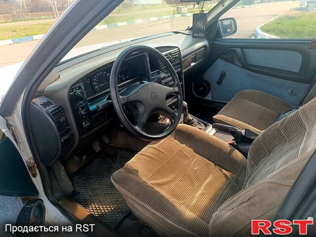 Опель Омега, объемом двигателя 20 л и пробегом 0 тыс. км за 910 $, фото 5 на Automoto.ua
