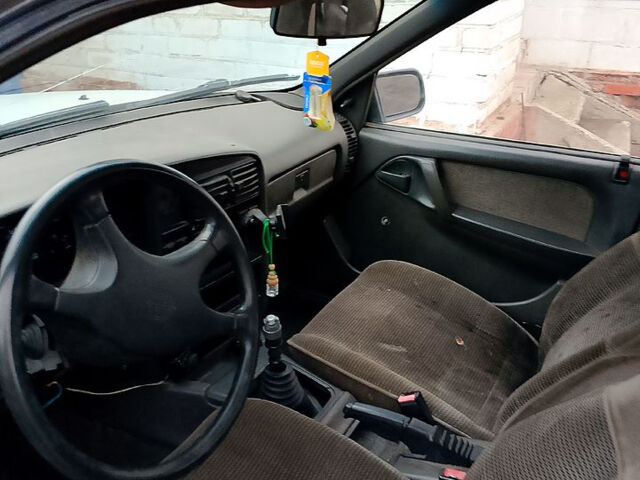 Опель Омега, объемом двигателя 2 л и пробегом 111 тыс. км за 810 $, фото 3 на Automoto.ua