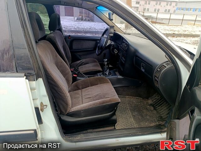 Опель Омега, объемом двигателя 20 л и пробегом 276 тыс. км за 1290 $, фото 8 на Automoto.ua