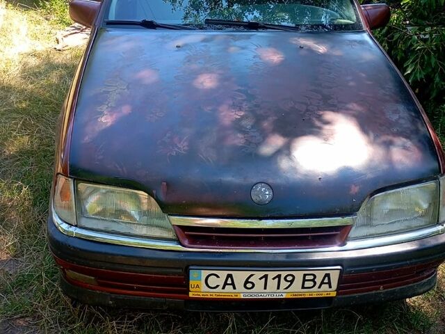 Опель Омега, об'ємом двигуна 2 л та пробігом 0 тис. км за 1200 $, фото 1 на Automoto.ua