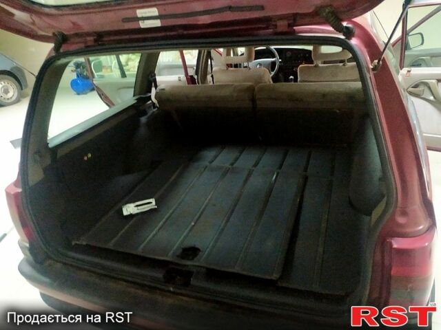 Опель Омега, объемом двигателя 2 л и пробегом 100 тыс. км за 1200 $, фото 5 на Automoto.ua