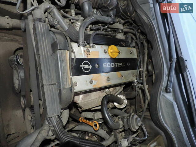 Опель Омега, объемом двигателя 2 л и пробегом 260 тыс. км за 3500 $, фото 2 на Automoto.ua