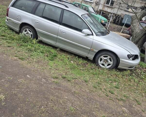 Опель Омега, объемом двигателя 0 л и пробегом 300 тыс. км за 30000 $, фото 1 на Automoto.ua