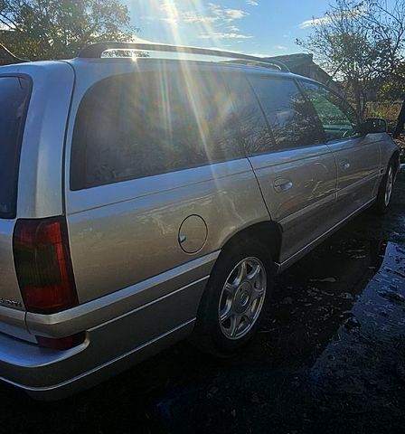 Опель Омега, объемом двигателя 2.5 л и пробегом 320 тыс. км за 3500 $, фото 7 на Automoto.ua