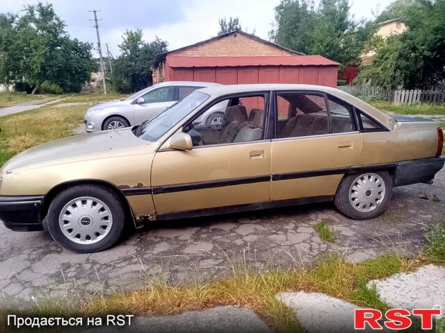 Жовтий Опель Омега, об'ємом двигуна 2 л та пробігом 0 тис. км за 600 $, фото 3 на Automoto.ua