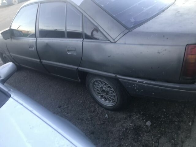 Сірий Опель Омега, об'ємом двигуна 2 л та пробігом 300 тис. км за 750 $, фото 4 на Automoto.ua