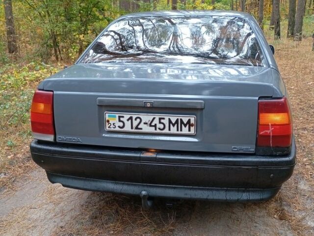 Сірий Опель Омега, об'ємом двигуна 2 л та пробігом 150 тис. км за 713 $, фото 8 на Automoto.ua