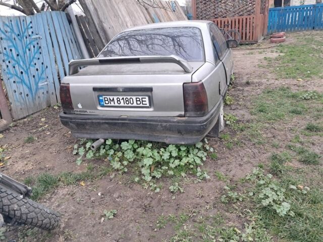 Серый Опель Омега, объемом двигателя 2 л и пробегом 2 тыс. км за 954 $, фото 2 на Automoto.ua