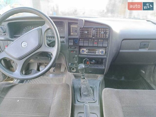 Серый Опель Омега, объемом двигателя 2 л и пробегом 250 тыс. км за 600 $, фото 4 на Automoto.ua