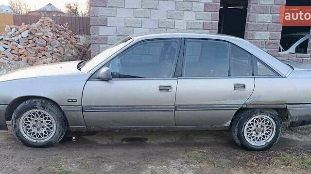 Серый Опель Омега, объемом двигателя 2 л и пробегом 250 тыс. км за 600 $, фото 6 на Automoto.ua