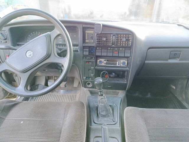 Серый Опель Омега, объемом двигателя 2 л и пробегом 250 тыс. км за 600 $, фото 5 на Automoto.ua