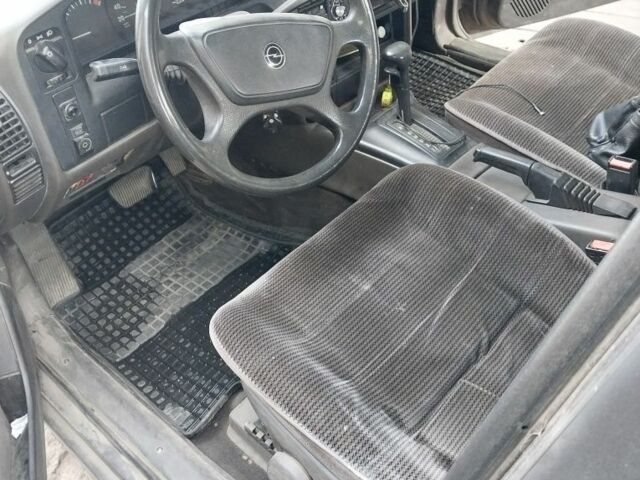 Серый Опель Омега, объемом двигателя 2 л и пробегом 450 тыс. км за 1500 $, фото 12 на Automoto.ua