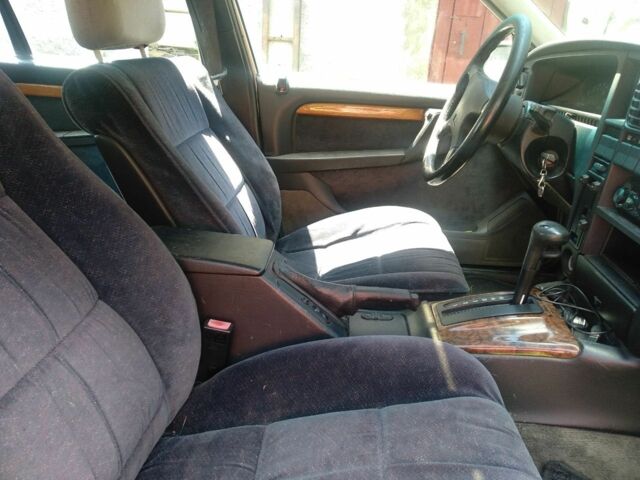 Серый Опель Омега, объемом двигателя 2 л и пробегом 225 тыс. км за 1000 $, фото 5 на Automoto.ua