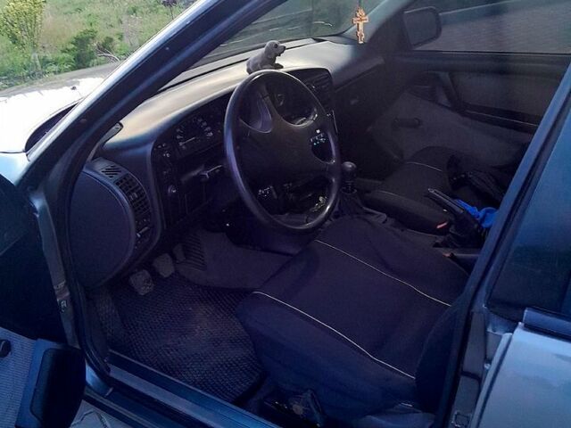 Сірий Опель Омега, об'ємом двигуна 2 л та пробігом 365 тис. км за 2100 $, фото 3 на Automoto.ua