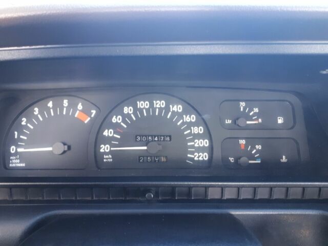 Серый Опель Омега, объемом двигателя 2 л и пробегом 305 тыс. км за 1750 $, фото 8 на Automoto.ua