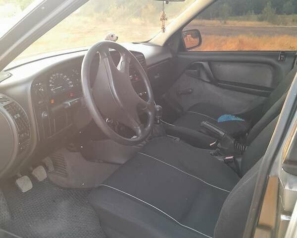 Сірий Опель Омега, об'ємом двигуна 2 л та пробігом 360 тис. км за 2000 $, фото 8 на Automoto.ua