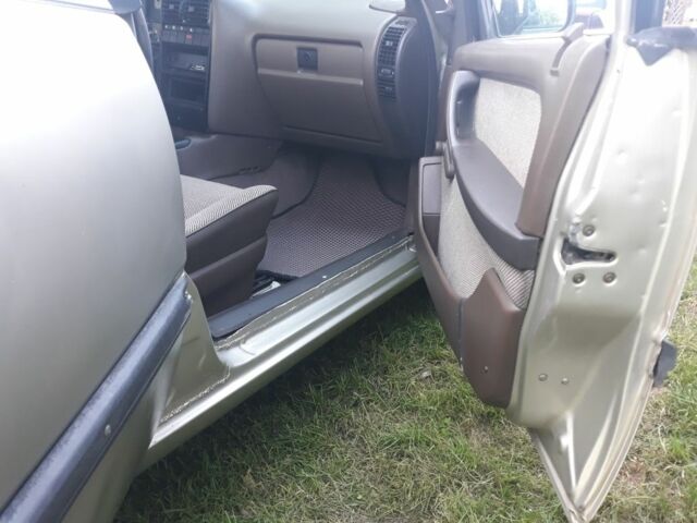 Серый Опель Омега, объемом двигателя 2 л и пробегом 305 тыс. км за 1750 $, фото 15 на Automoto.ua