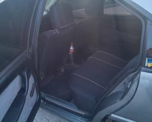 Сірий Опель Омега, об'ємом двигуна 2 л та пробігом 360 тис. км за 2000 $, фото 3 на Automoto.ua