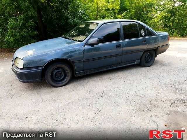 Серый Опель Омега, объемом двигателя 1.8 л и пробегом 0 тыс. км за 800 $, фото 4 на Automoto.ua