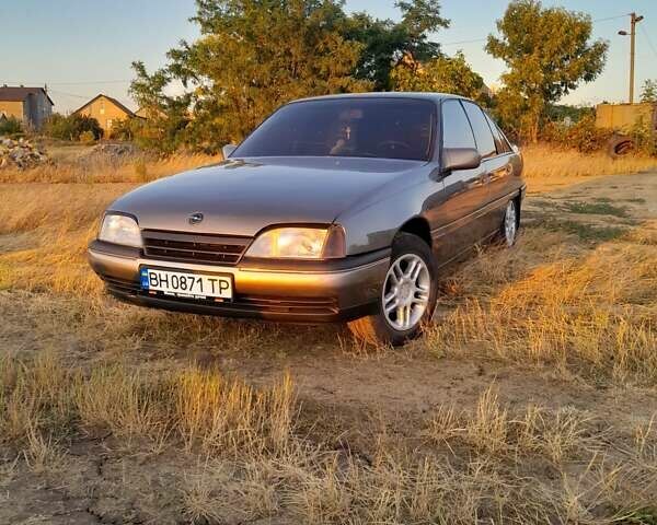 Сірий Опель Омега, об'ємом двигуна 2 л та пробігом 360 тис. км за 2000 $, фото 4 на Automoto.ua