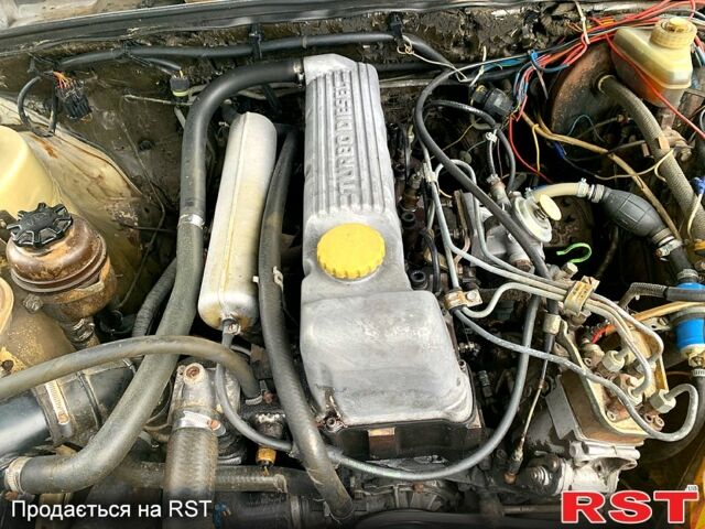 Серый Опель Омега, объемом двигателя 2.3 л и пробегом 350 тыс. км за 1100 $, фото 3 на Automoto.ua