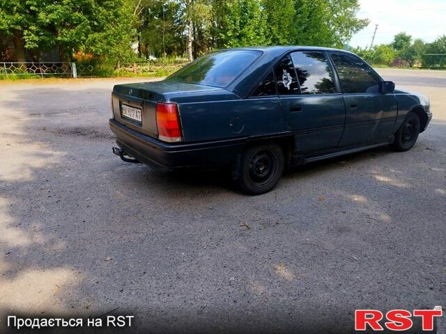 Серый Опель Омега, объемом двигателя 1.8 л и пробегом 0 тыс. км за 800 $, фото 3 на Automoto.ua