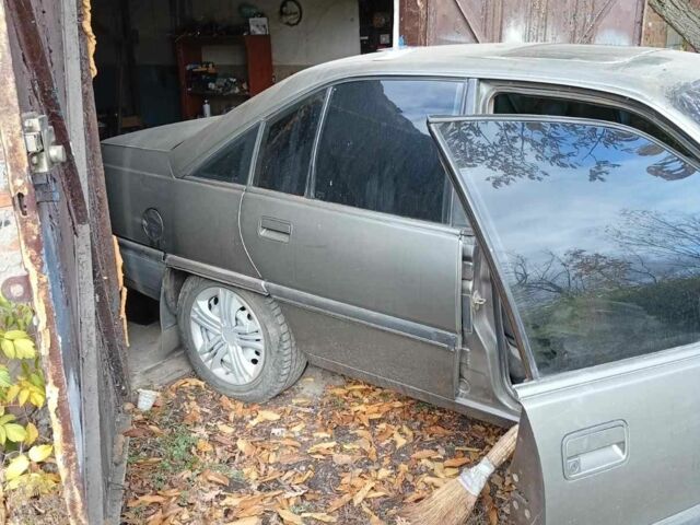 Сірий Опель Омега, об'ємом двигуна 2 л та пробігом 400 тис. км за 1204 $, фото 3 на Automoto.ua