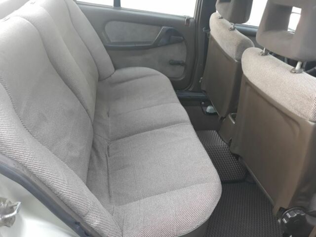 Серый Опель Омега, объемом двигателя 2 л и пробегом 305 тыс. км за 1750 $, фото 9 на Automoto.ua